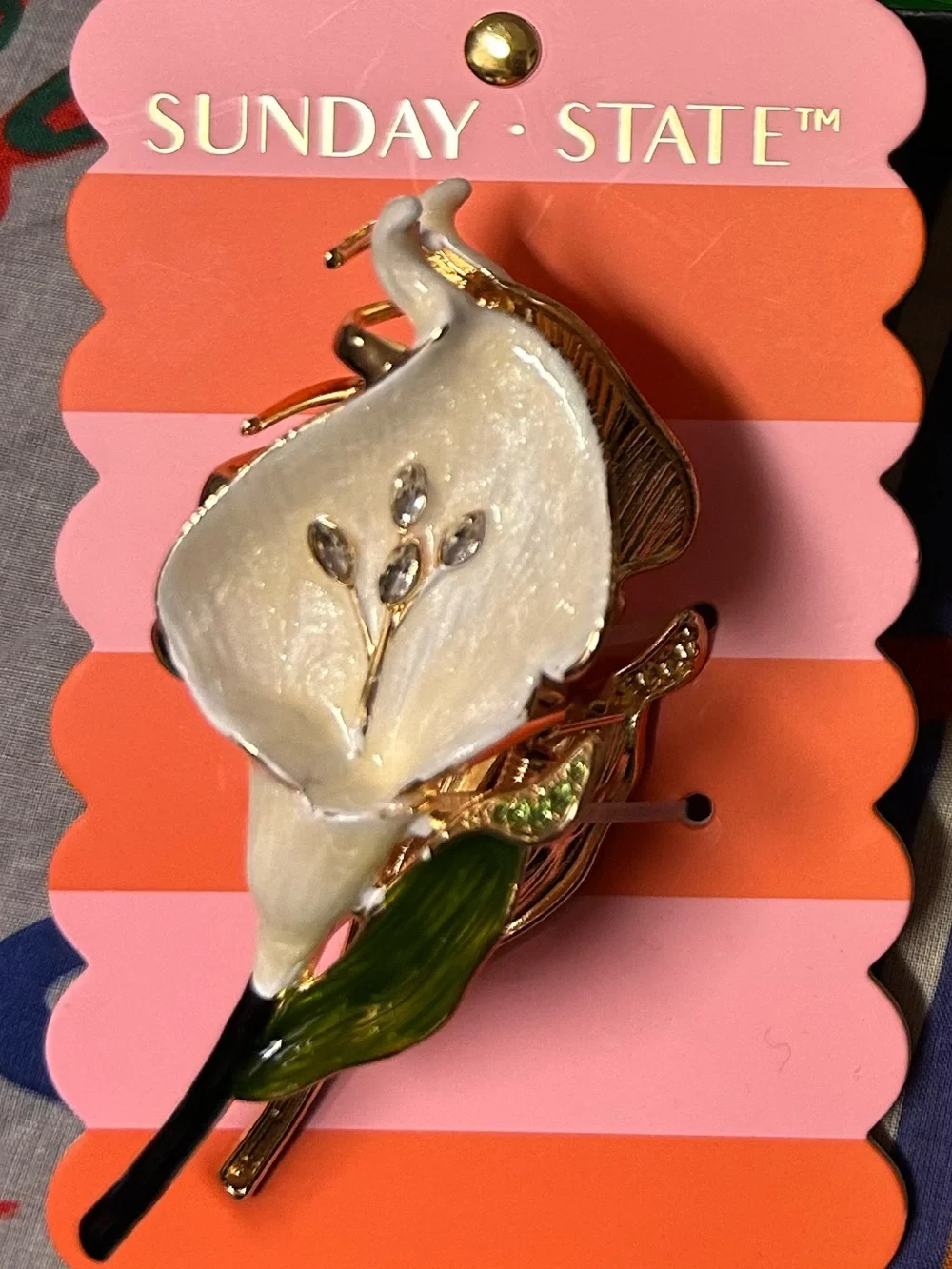 NWT Piper K Pearl Rhinestone White Calla Lily Claw Clip with Green Leaf